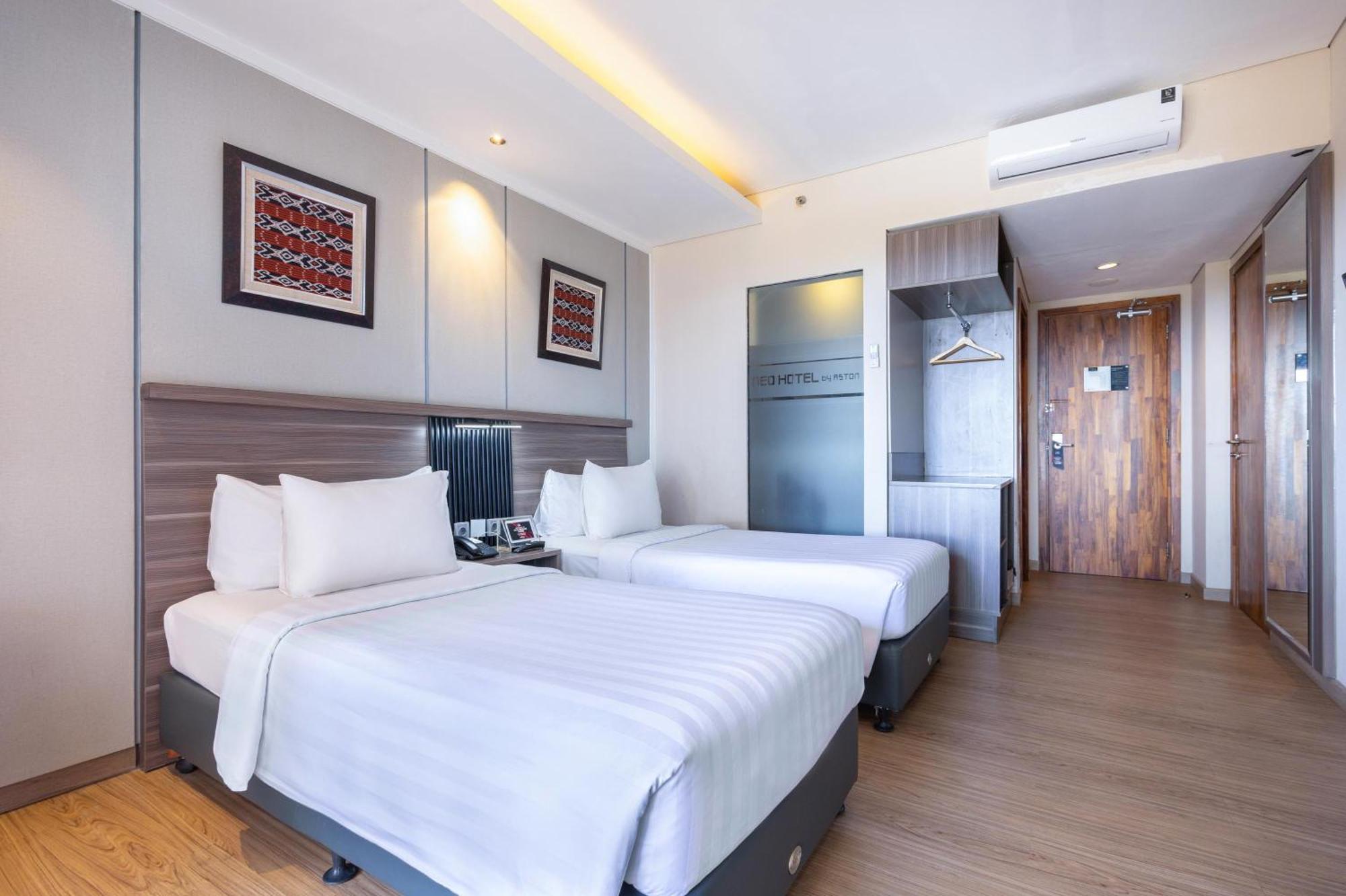 Hotel Neo Eltari Kupang By Aston Habitación foto