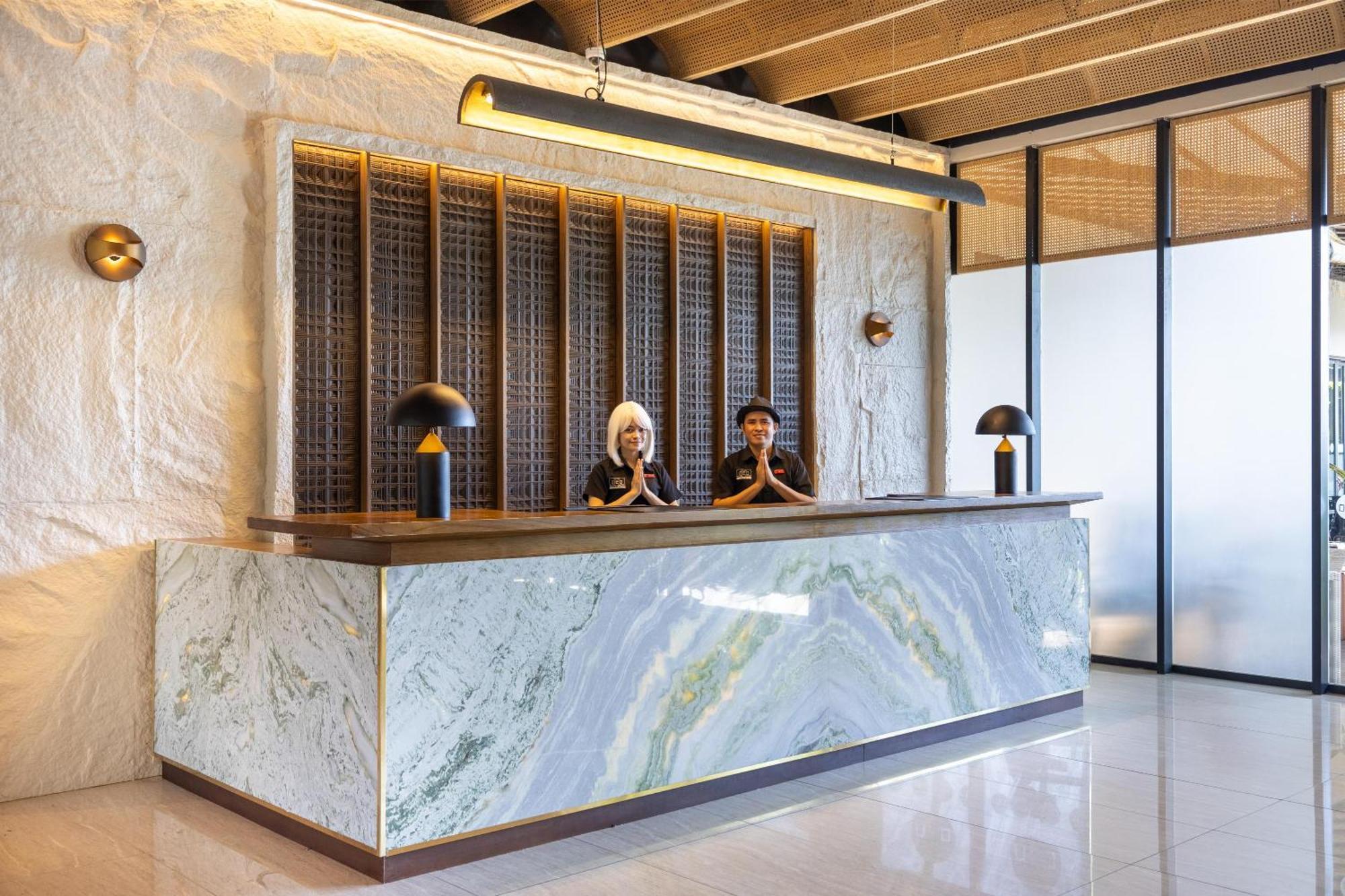 Hotel Neo Eltari Kupang By Aston Exterior foto